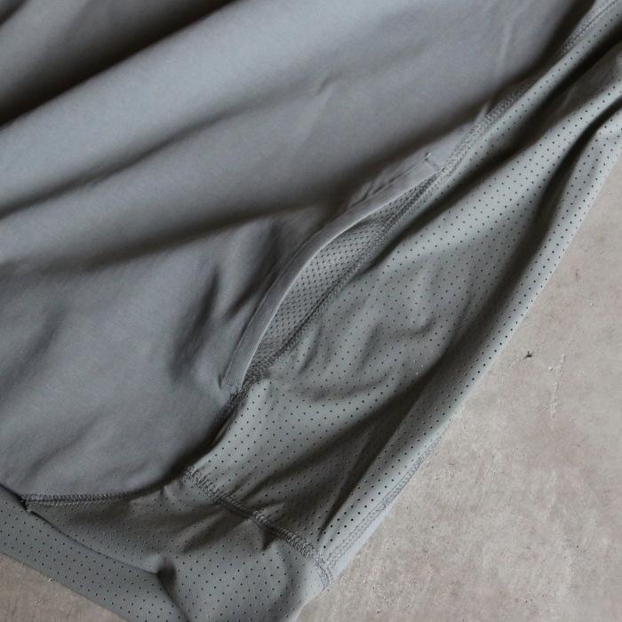 COMFY OUTDOOR GARMENT CMF OUTDOOR GARMENT トップス ハイブリッド