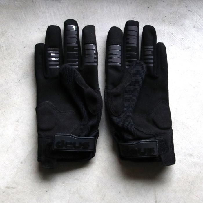 DEUS EX MACHINA（デウスエクスマキナ） SALE 30%OFF デウス グローブ