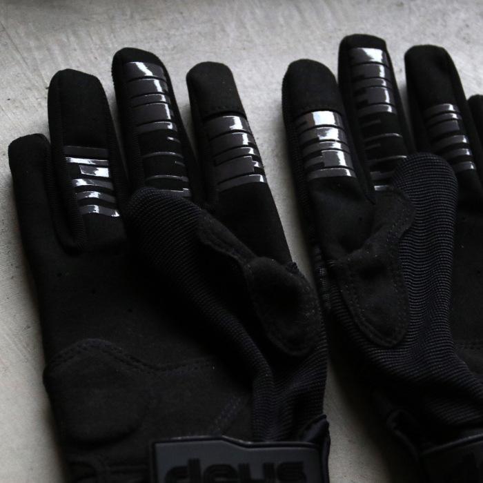 DEUS EX MACHINA（デウスエクスマキナ） SALE 30%OFF デウス グローブ