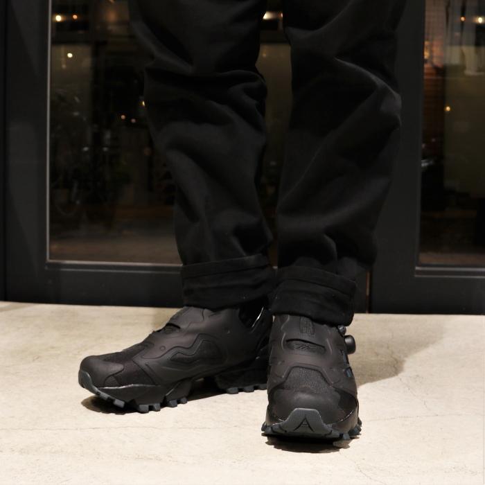 Reebok CLASSIC リーボック スニーカー インスタポンプ フューリー