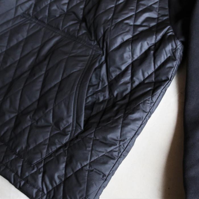 【美品】アディダス キルティング セットアップ ハーフジップ センターロゴ 黒 美品】アディダス キルティング セットアップ ハーフジップ センター