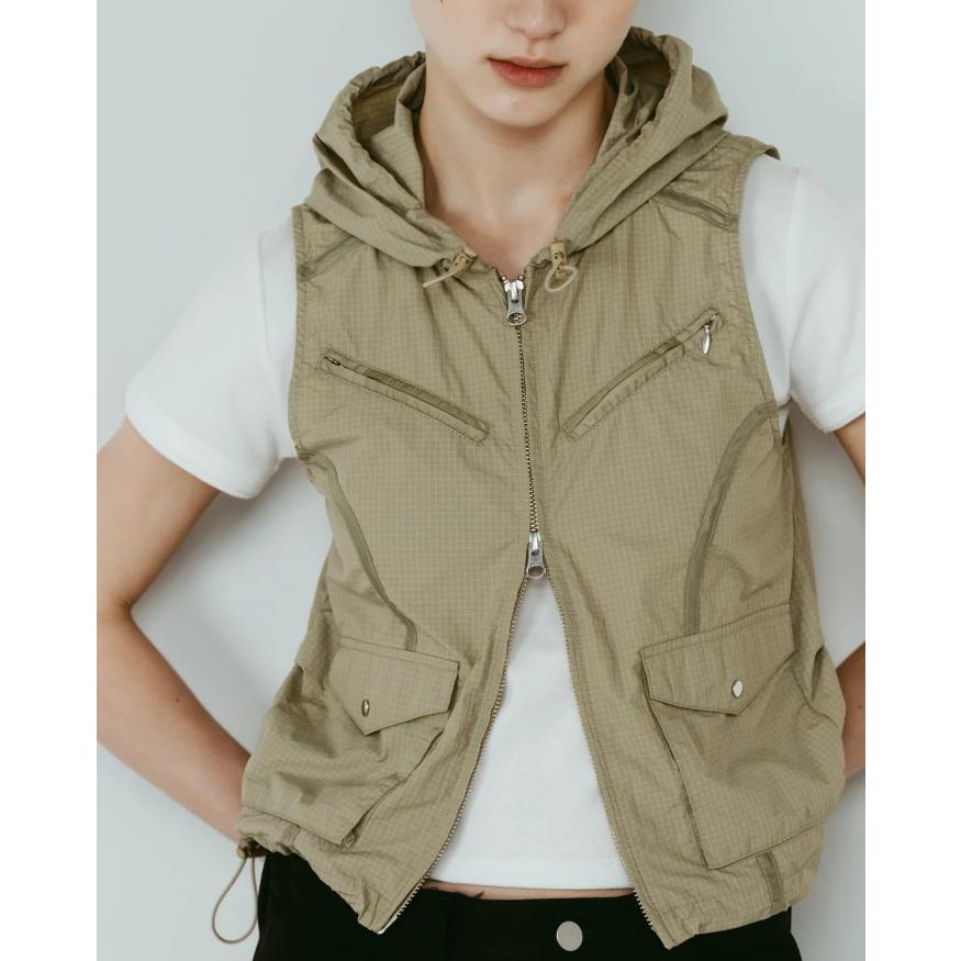 新品未使用 Knuth Marf docking tulle topsピスタチオ Knuth Marf（クヌースマーフ） ブルゾン ベスト ナイロン フーディー
