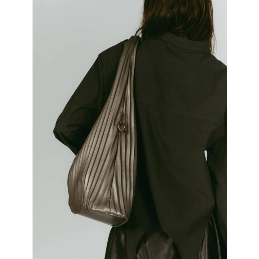Knuth Marf（クヌースマーフ） バッグ レザー プリーツ バッグ leather