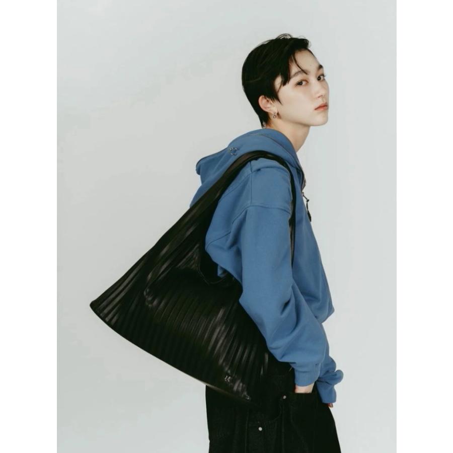 Knuth Marf（クヌースマーフ） バッグ レザー プリーツ バッグ leather