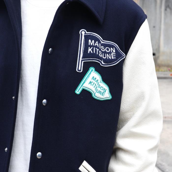 メゾンキツネ アウター MAISON KITSUNE レザー スリーブ ロゴ パッチ バーシティ ジャケット LEATHER SLEEVE STADIUM JUMPER インクブルー 2023秋冬新作｜charger｜04