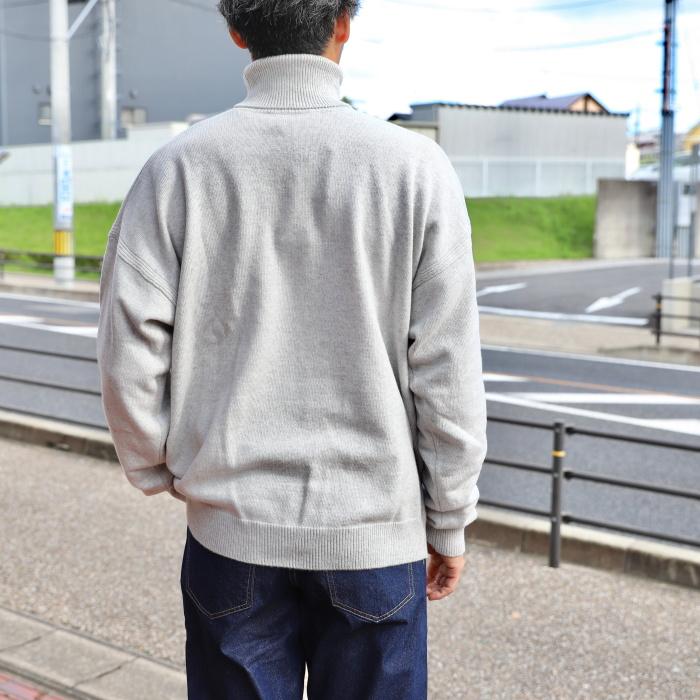 メゾンキツネ ニット MAISON KITSUNE フォックス ヘッド インターシャ ハイネック セーター FOX HEAD HIGH