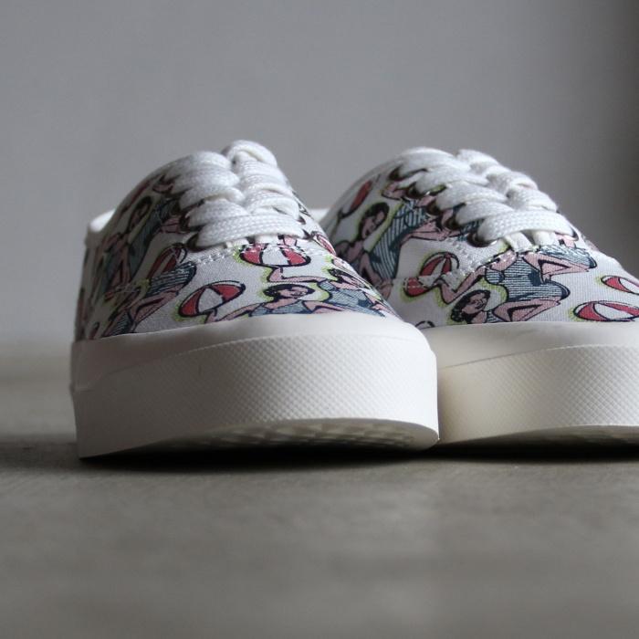 新品未使用☆STRIPED CANVASLACED SNEAKERSメゾンキツネ MAISON KITSUNE メゾンキツネ スニーカー ダンシング ガールズ