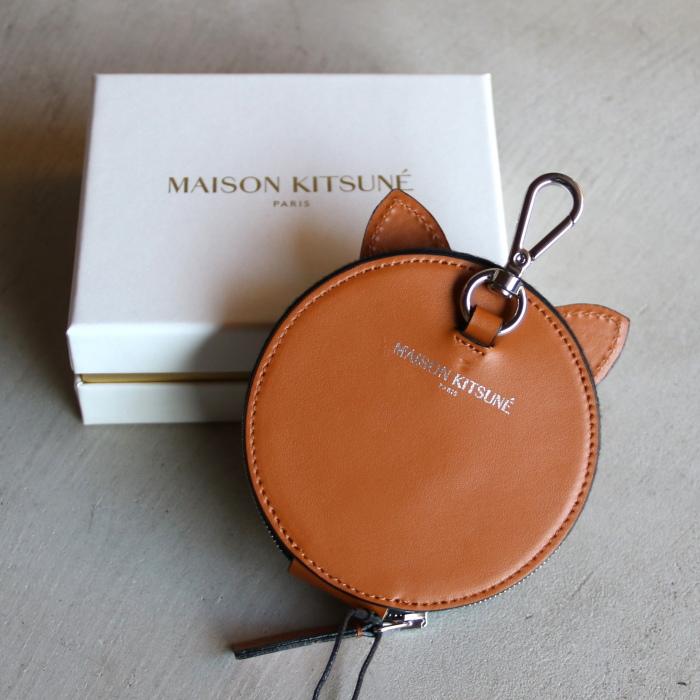 メゾンキツネ コインケース レザー MAISON KITSUNE フォックス ヘッド コインケース FOX HEAD COIN PURSE WITH  HOOK ブラウン BROWN 2023春夏新作