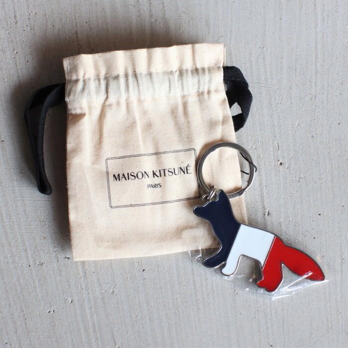 メゾンキツネ 【正規取り扱い店】キーホルダー 小物 MAISON KITSUNE トリコロールフォックスキーリング TRICOLOR FOX METAL KEYRING 2023春夏新作｜charger｜04