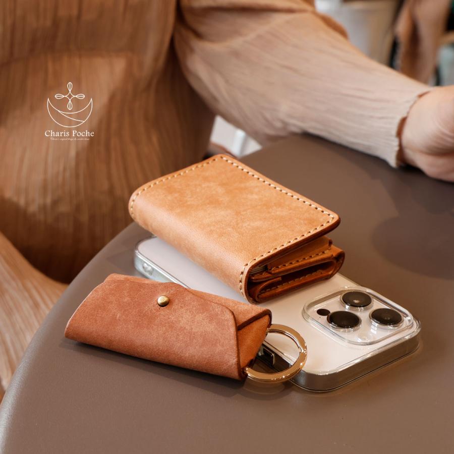 Charis Poche（カリスポシェ） 三つ折り財布 レディース 小さい財布 本