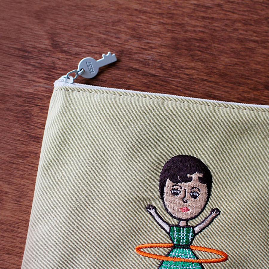 ポーチ かわいい おしゃれ 刺繍 メーク メイク コスメポーチ コットン イラスト 財布 ウォレット ケース 韓国 1537 |  | 14