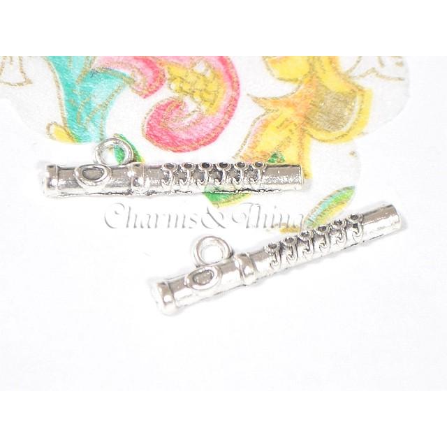 フルート ピッコロ 木管楽器のチャーム 10個入 アクセサリーパーツ 音楽 吹奏楽 ジャズ 楽器モチーフ Sc1434 Charms And Things 通販 Yahoo ショッピング