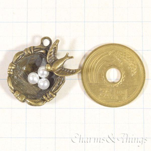 真珠の卵 小鳥の巣 チャーム (2個入り) アクセサリーパーツ 