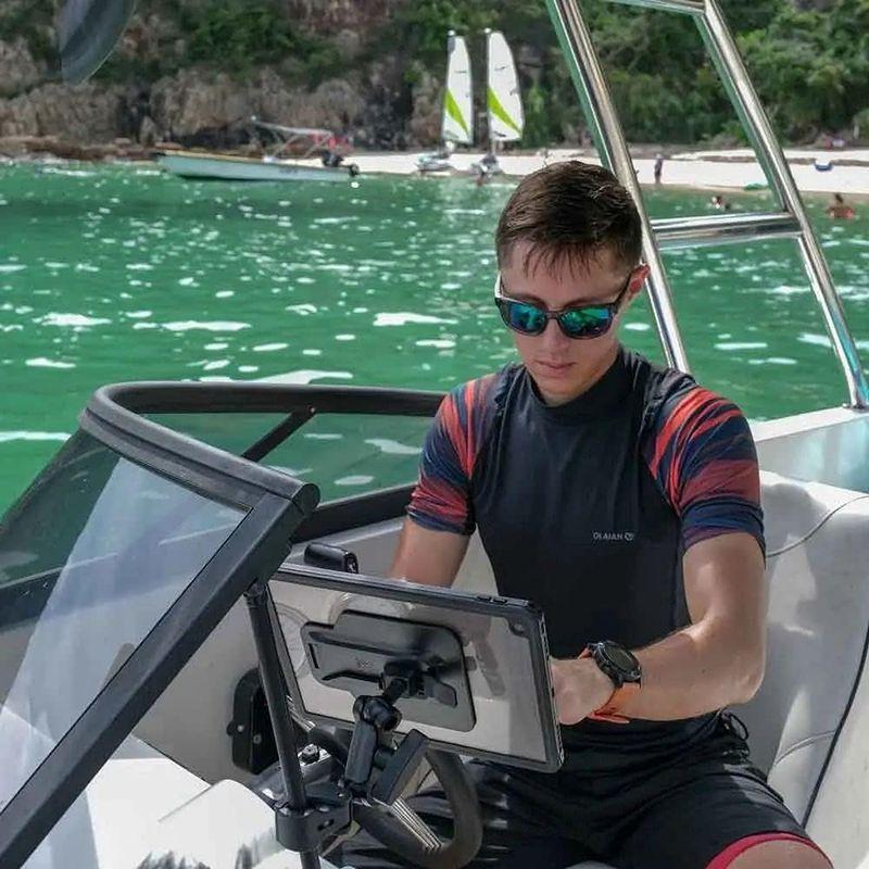 iPad Pro 11インチ (第2世代 / 第3世代) ARMOR-X IP68 Waterproof Case with Hand St H1210707229(11356円)