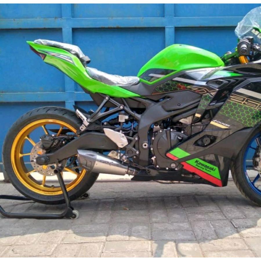 KAWASAKI ZX25R NINJA ショートマフラー アンダーマフラー フル KAWASAKI ZX25R NINJA ショートマフラー アンダーマフラー フル