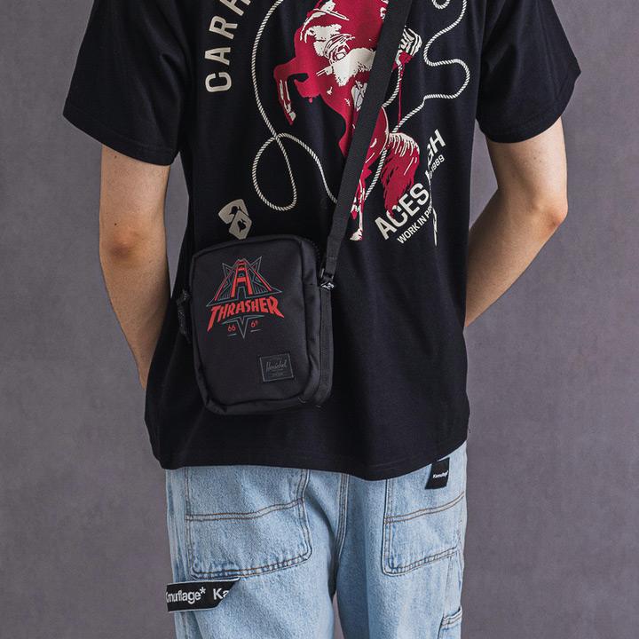 Herschel Supply x THRASHER / ハーシェルサプライ × スラッシャー　ミニショルダーバッグ　ボディバッグ　Heritage Crossbody　ブラック｜cheekbyjowl｜05