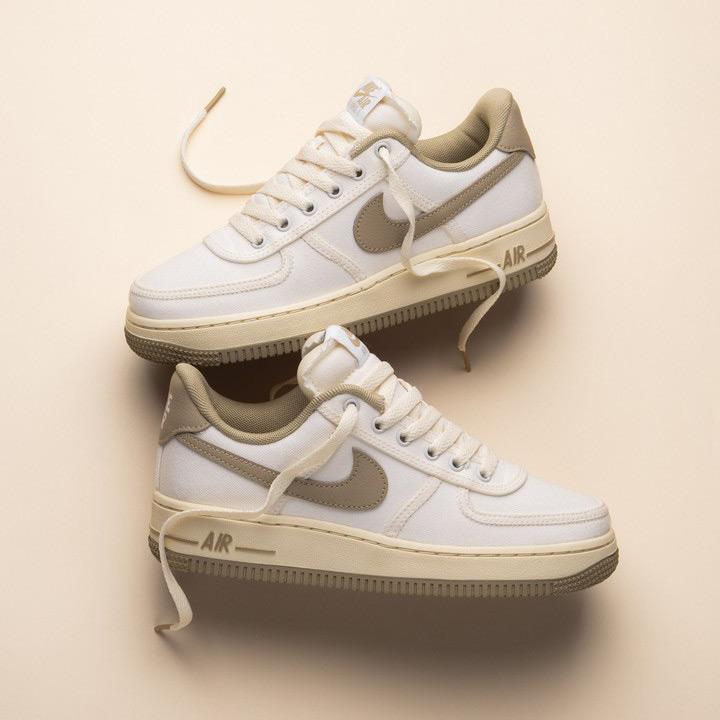 NIKE（ナイキ） レディース スニーカー WMNS AIR FORCE 1 '07