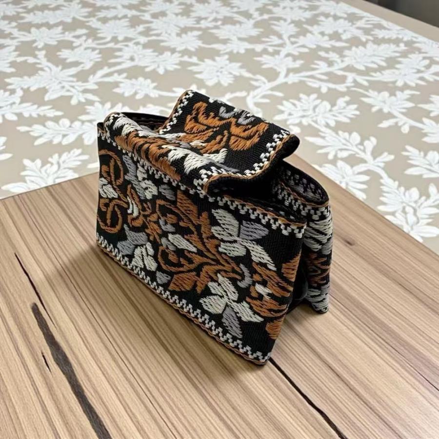 バンスクリップ インド刺繍 大きめ エスニック 民族 ヘアクリップ 髪