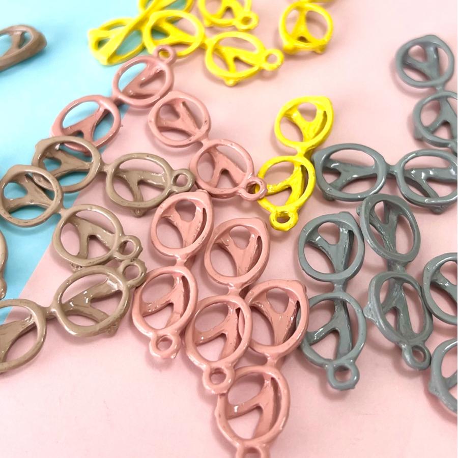 チャーム メガネ サングラス バッグチャーム 可愛い 2個入り ピアス 