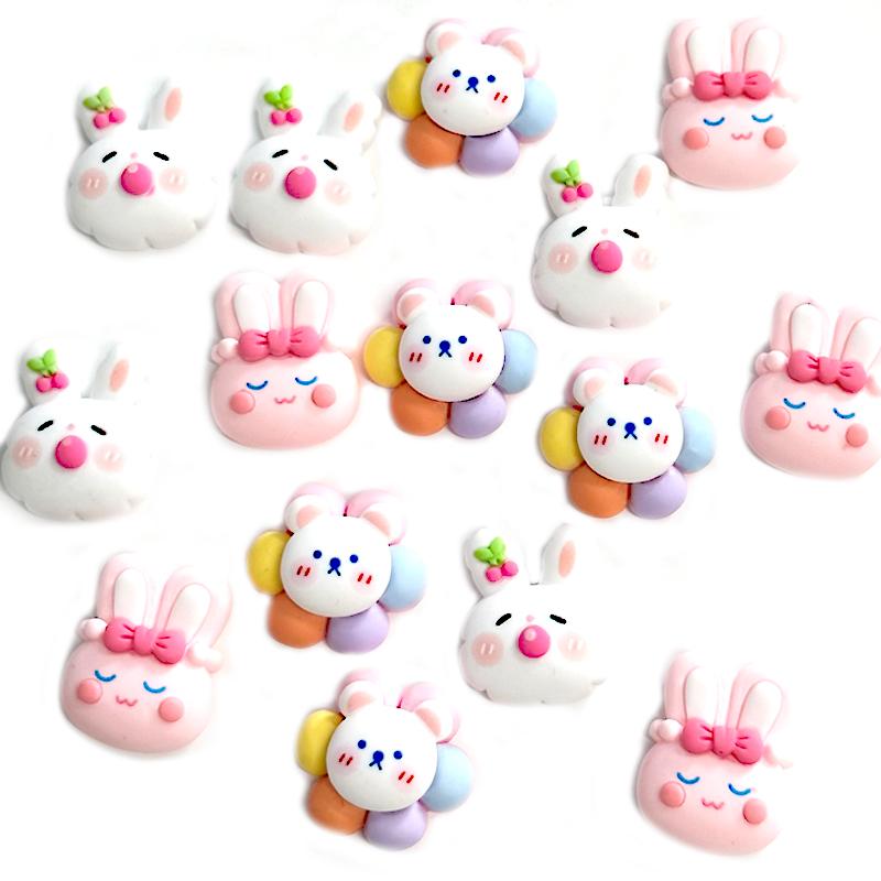 花束リスさんのヘアゴム ハンドメイド レジン ベージュ カラフル