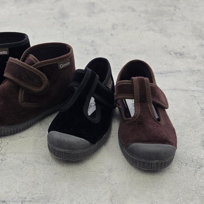 Tストラップ ベロア 13cm-21cm | cienta シエンタ【日本正規品】| ストラップ フォーマルシューズ キッズ ベビー キッズ 赤ちゃん | Cienta | 22