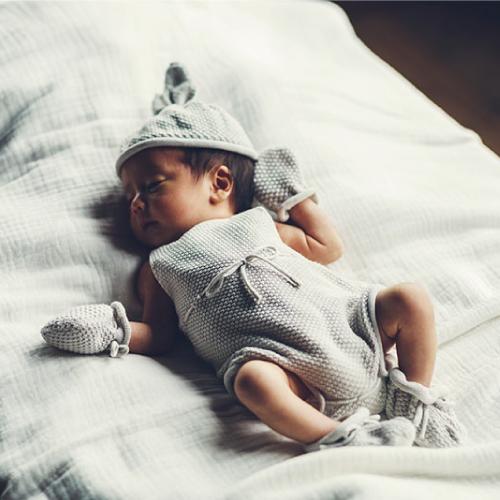 ギフトセット |  MARLMARL マールマール MOY newborn box | 名入れ刺繍 オーガニック 男の子 女の子 ロンパース 帽子 ミトン ブーティ 4点セット 出産祝い | MARLMARL | 12