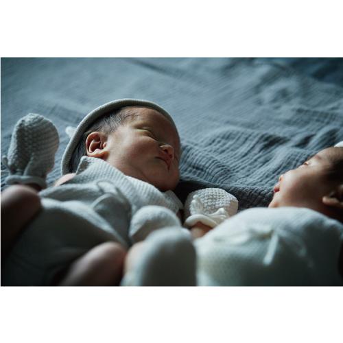 ギフトセット |  MARLMARL マールマール MOY newborn box | 名入れ刺繍 オーガニック 男の子 女の子 ロンパース 帽子 ミトン ブーティ 4点セット 出産祝い | MARLMARL | 09