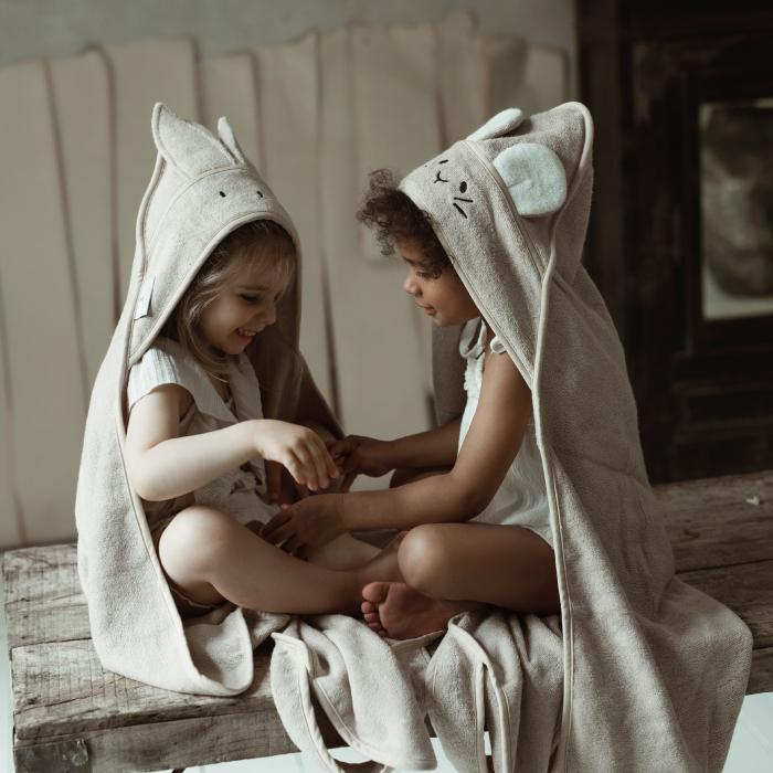 フード付き バスタオル | mymemi マイメミ Bamboo Hooded Towel [85x85cm] | 竹繊維 やわらか 抗菌 出産祝い 名入れ刺繍 うさぎくま 風呂上り プールの画像