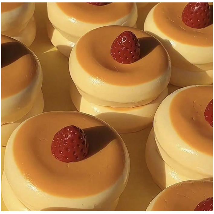 スクイーズ おもしろ 雑貨 クリームチーズ スイーツ やわらかい リアル