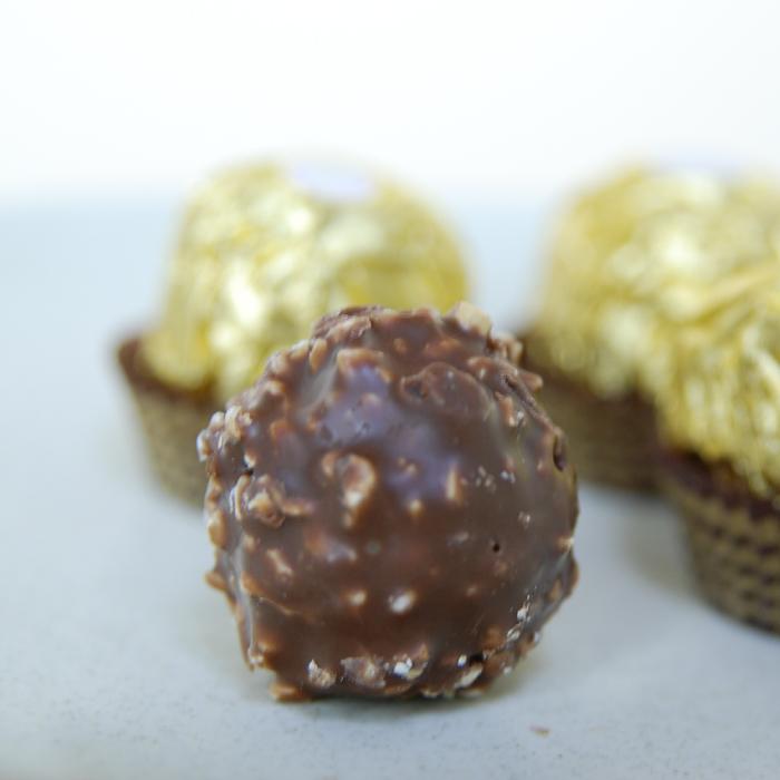 フェレロ フェレロロシェ チョコレート 48粒入り バレンタイン チョコ