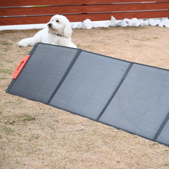 ソーラーパネル 折りたたみ 220W 24V 折り畳みソーラーパネル