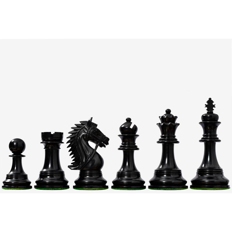 チェスの駒　白黒　アンティーク品 アンティーク調仕上げ・微細な塗装ムラ等あり】 置物 3種類