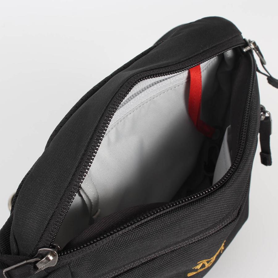 arc'teryx ショルダーバッグ　mantis 1 Amazon.com: Arc'teryx Mantis 1 Waist Pack | Versatile 1.5L Waist