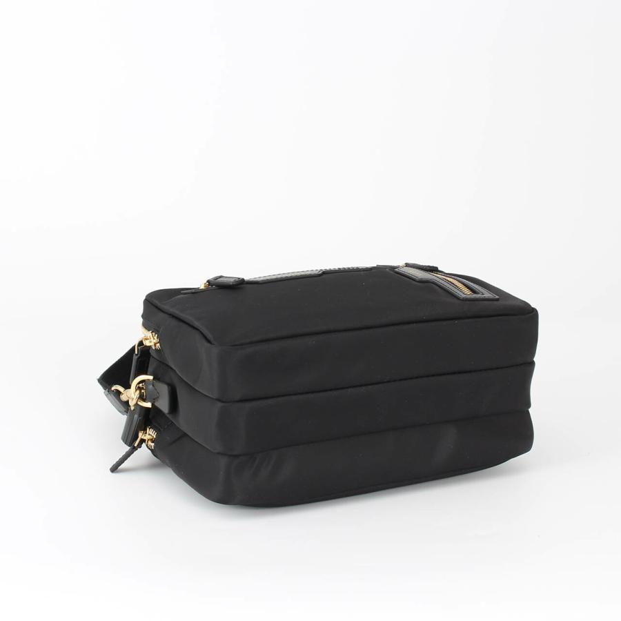 ANYA HINDMARCH ボディバッグ　ショルダー　斜め掛け ANYA HINDMARCH（アニヤ・ハインドマーチ） バッグ ショルダーバッグ