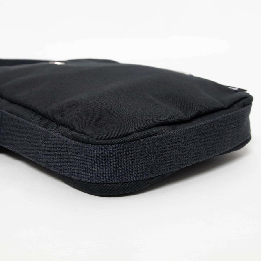 Barbour（バブアー） バッグ ショルダーバッグ CASCADE CROSSBODY BAG