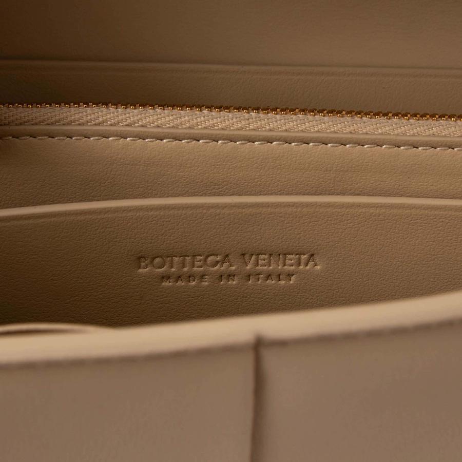 現行【未使用】ボッテガヴェネタ 長財布 カセット RFID ICチップ ラウンド 現行【未使用】ボッテガヴェネタ 長財布 カセット RFID ICチップ