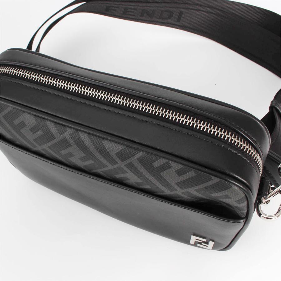 美品 フェンディ ケース FFキューブ ショルダー レザー ユニセックス FENDI（フェンディ） バッグ ショルダーバッグ SQUARED FF CAMERA CASE