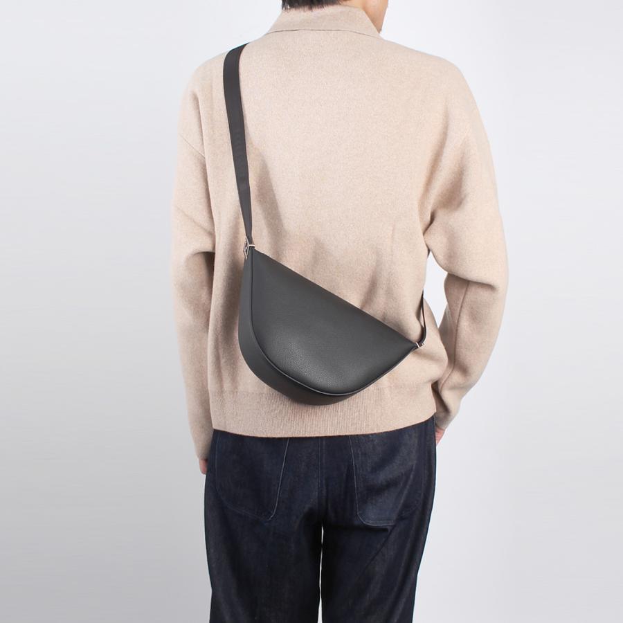 FENDI（フェンディ） バッグ ショルダーバッグ FENDI ROMA MELON SMALL