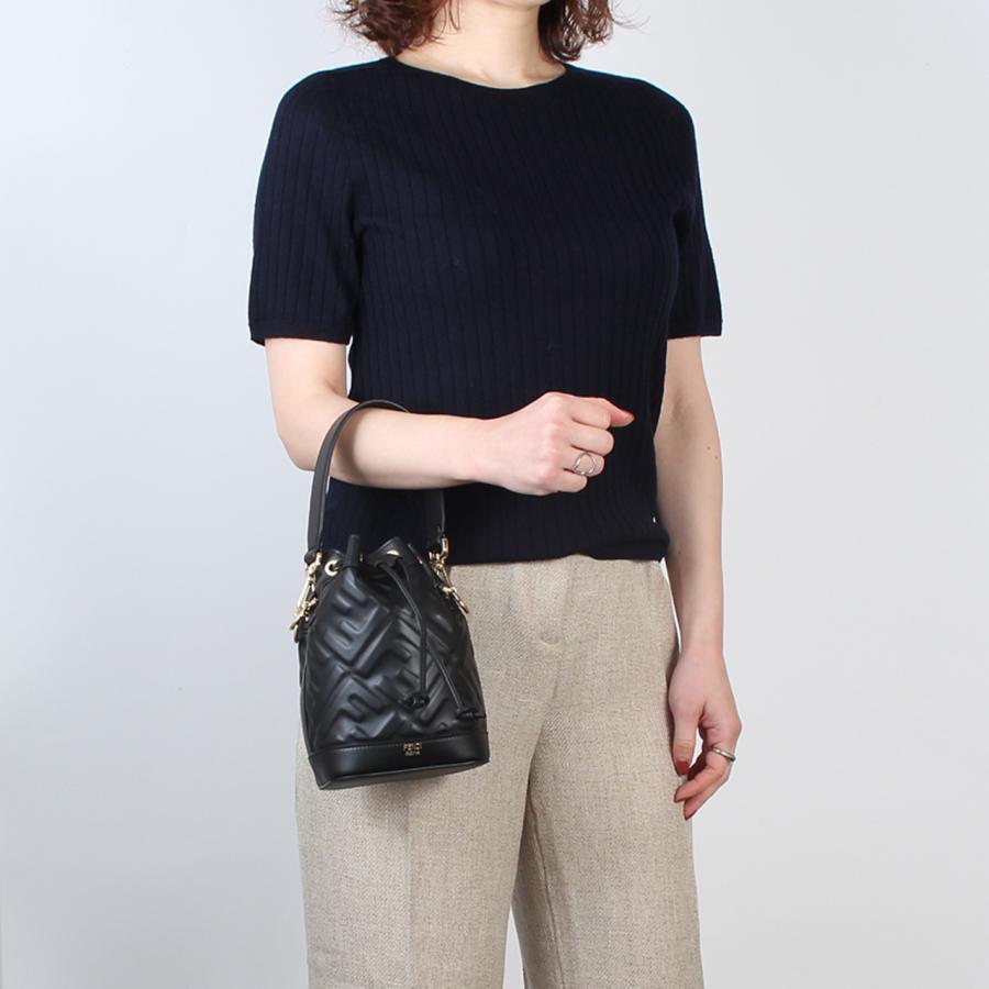 FENDIフェンディ　モントレゾールミニバッグ　ラフィア　カゴ　ハンドショルダー FENDI（フェンディ） モントレゾール ミニバケットバッグ ショルダー