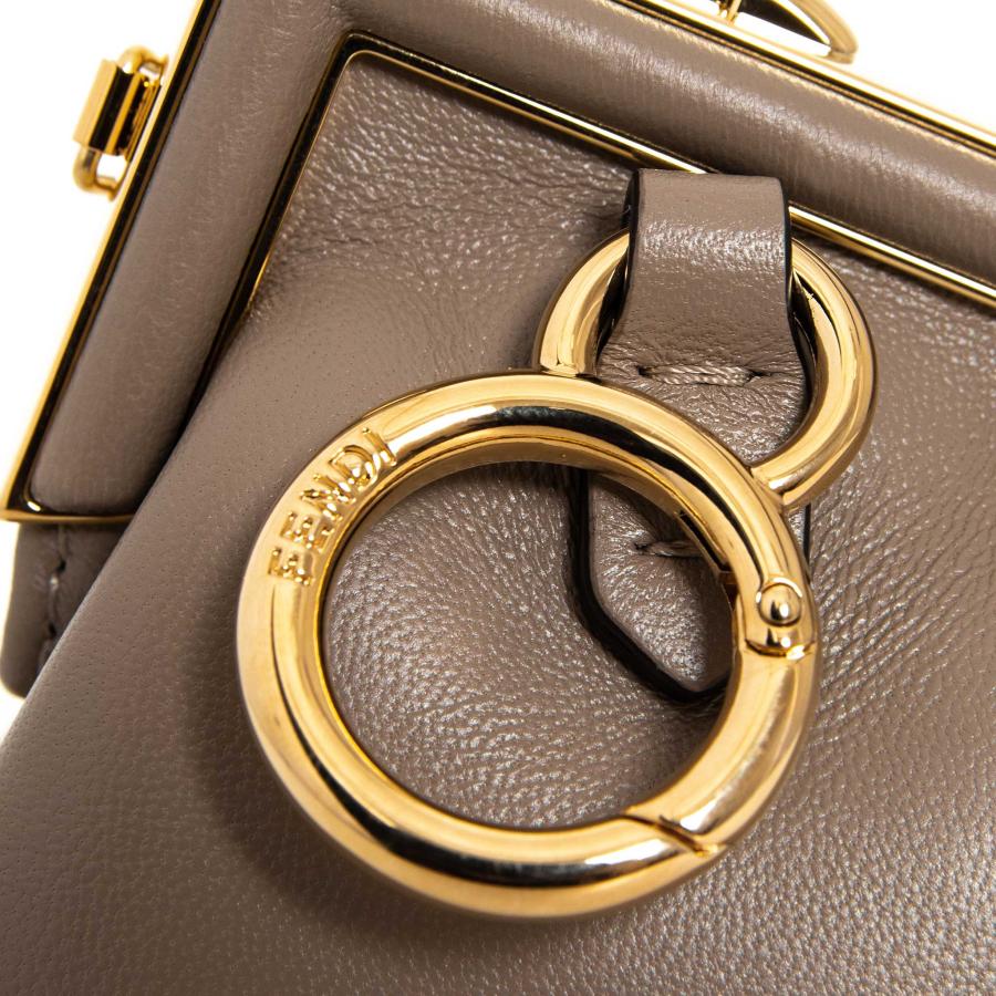 FENDI フェンディ 財布 レディース コインケース(ストラップ付 FENDI フェンディ 財布 レディース コインケース(ストラップ付