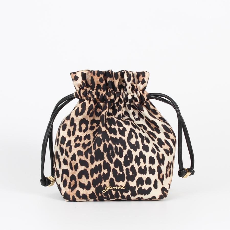 美品 GANNI ガニー レオパード リサイクル ハンドバッグ プリント ロゴ GANNI（ガニー） バッグ ハンドバッグ PRINTED BOU BUCKET POUCH