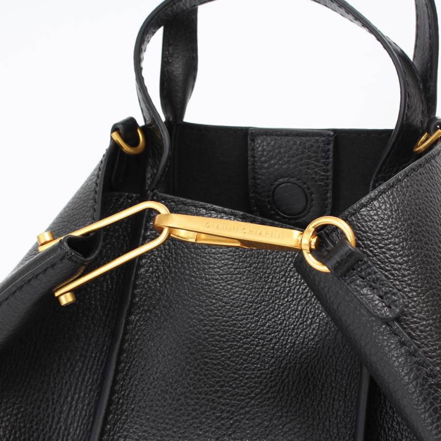 美品 ジャンニキャリーニ アリファS ブラック ゴールド金具 ナイロン レザー GIANNI CHIARINI（ジャンニ キアリーニ） ジャンニキャリーニ バッグ