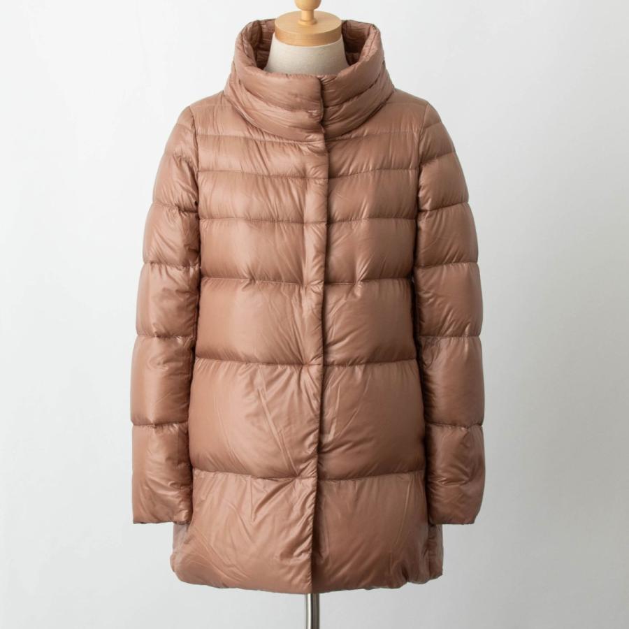 ヘルノ HERNO レディース ダウンコート ヘーゼルブラウン RESORT NYLON ULTRALIGHT ＆ LIGHT LADY  A-SHAPE PI00080DR 12017 2450 NOCCIOLA