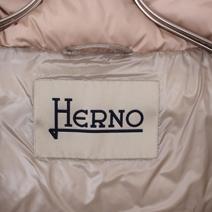 HERNO（ヘルノ） ダウンジャケット CAPES CAPPA IN SATIN ケープ