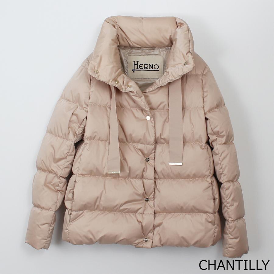 HERNO（ヘルノ） ダウンジャケット CAPES CAPPA IN SATIN ケープ