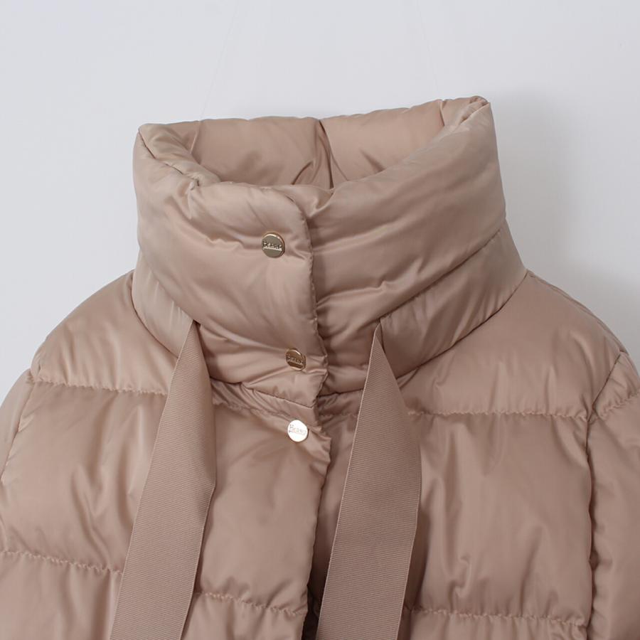 HERNO（ヘルノ） ダウンジャケット CAPES CAPPA IN SATIN ケープ
