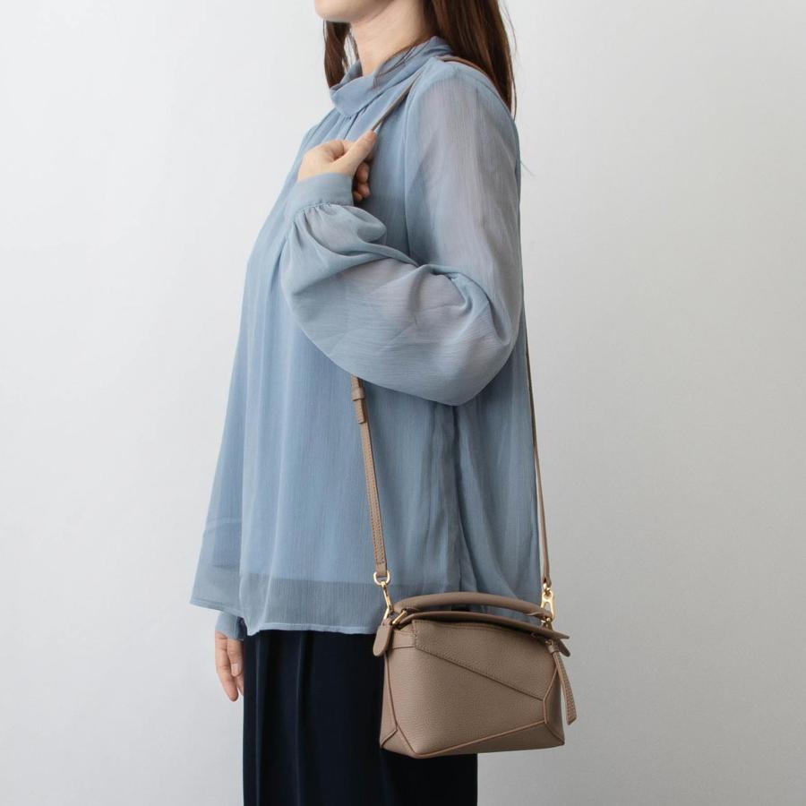 LOEWE ロエベ バッグ レディース 2WAYハンド/ショルダーバッグ LOEWE ロエベ バッグ レディース 2WAYハンド/ショルダーバッグ
