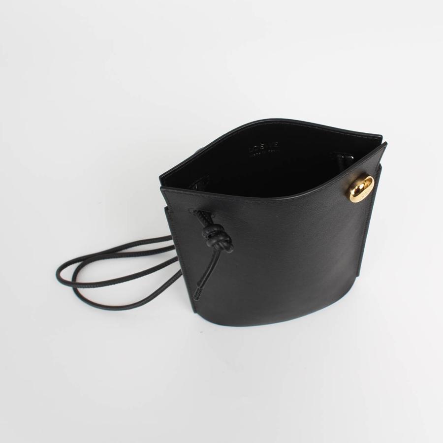 ロエベ LOEWE バッグ ショルダーバッグ PEBBLE DICE POCKET ペブル ダイス ポケット レディース CPBPR12X01 CLASSIC CALFの画像