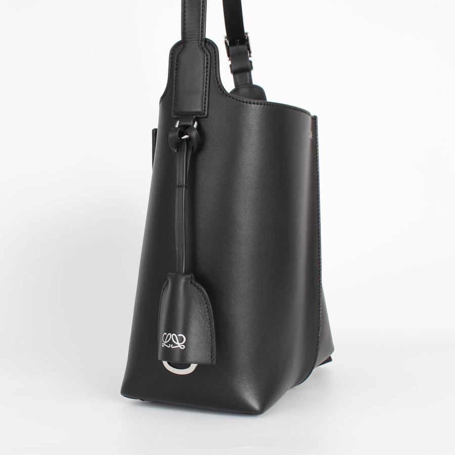 LOEWE（ロエベ） バッグ ショルダーバッグ BILBAO BUCKET MEDIUM