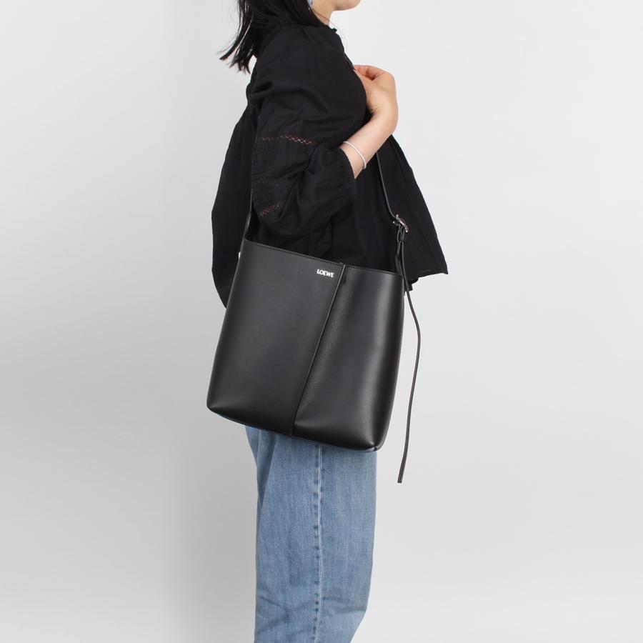LOEWE（ロエベ） バッグ ショルダーバッグ BILBAO BUCKET MEDIUM